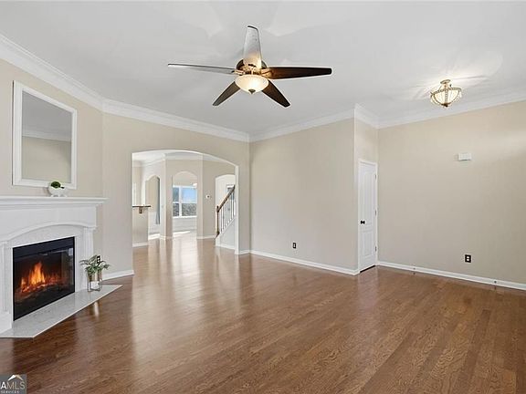 5th image of 5962 Lexington Way