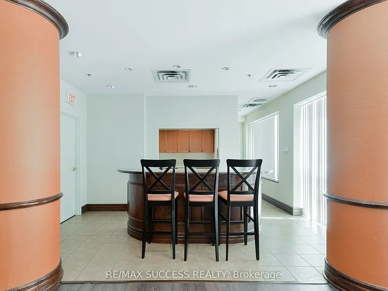 11 Michael Power Pl #Penthouse 14 — Photo 28