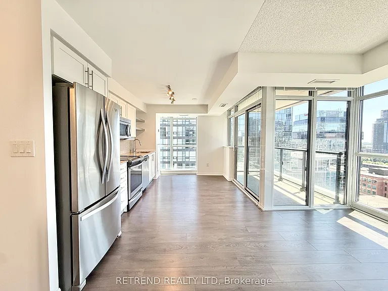 400 Adelaide St E #2204 — Photo 12