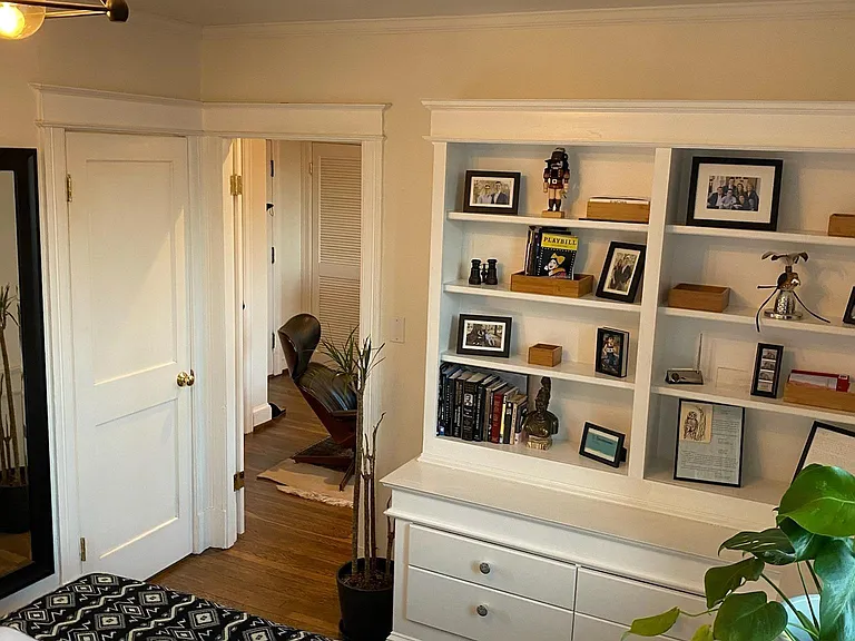 414 Seward Sq SE — Photo 8