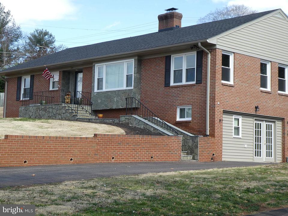 1st image of 1201 Oaklawn Dr