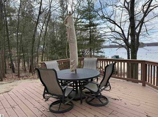 8251 W Sapphire Ave, Lake City, MI