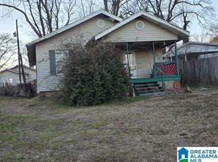 209 Bayview Dr, Adamsville, AL 35005