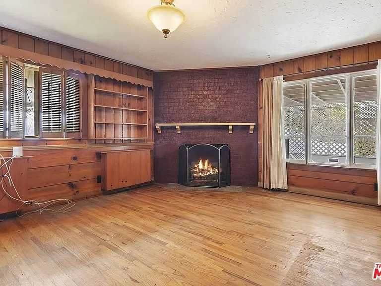 1844 S Wooster St — Photo 10