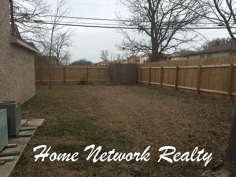 3312 Cantabrian Dr #B — Photo 9