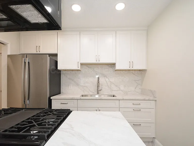 338 Elm Ave #2 — Photo 4