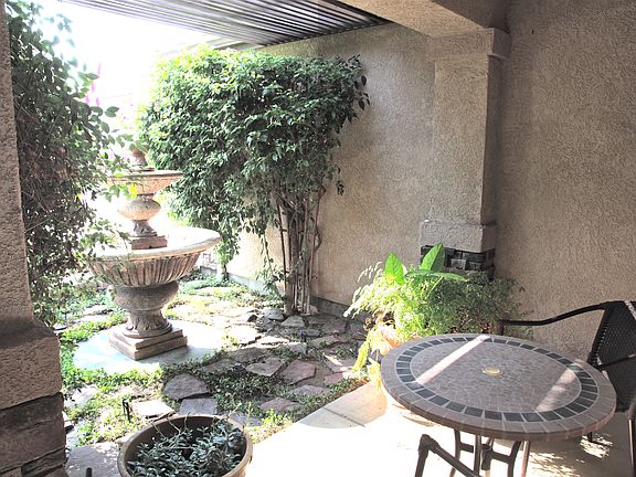 4th image of 1975 N Bordeaux Way