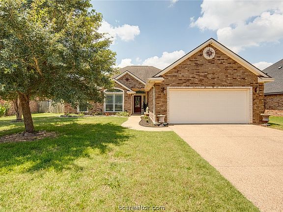 2nd image of 4002 Reatta Ln