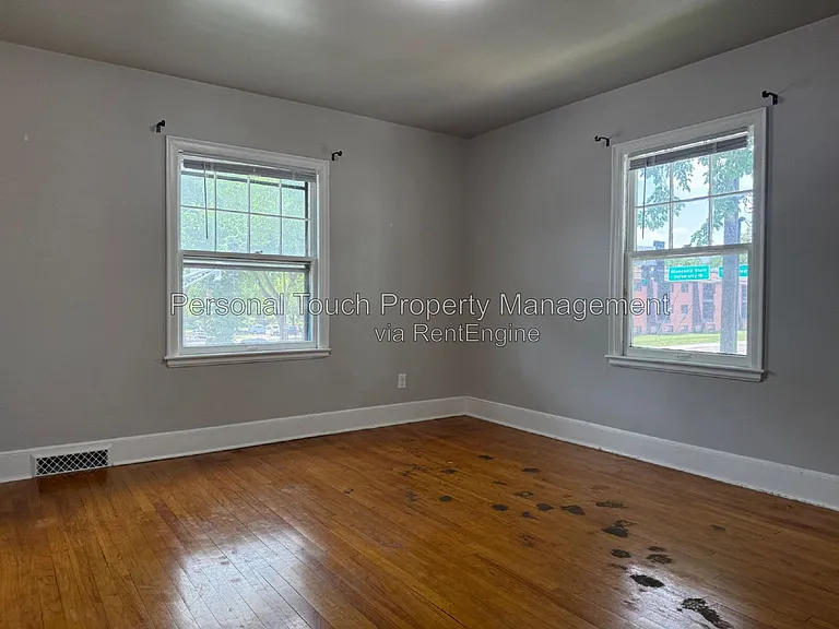 704 8th St S — Photo 30