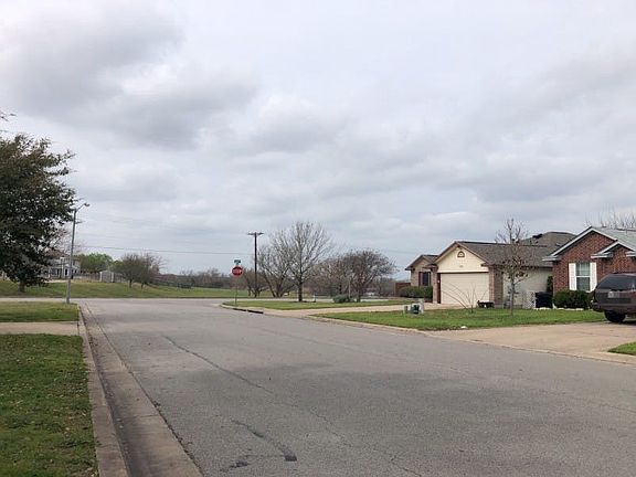 4th image of 106 Cassandra Dr