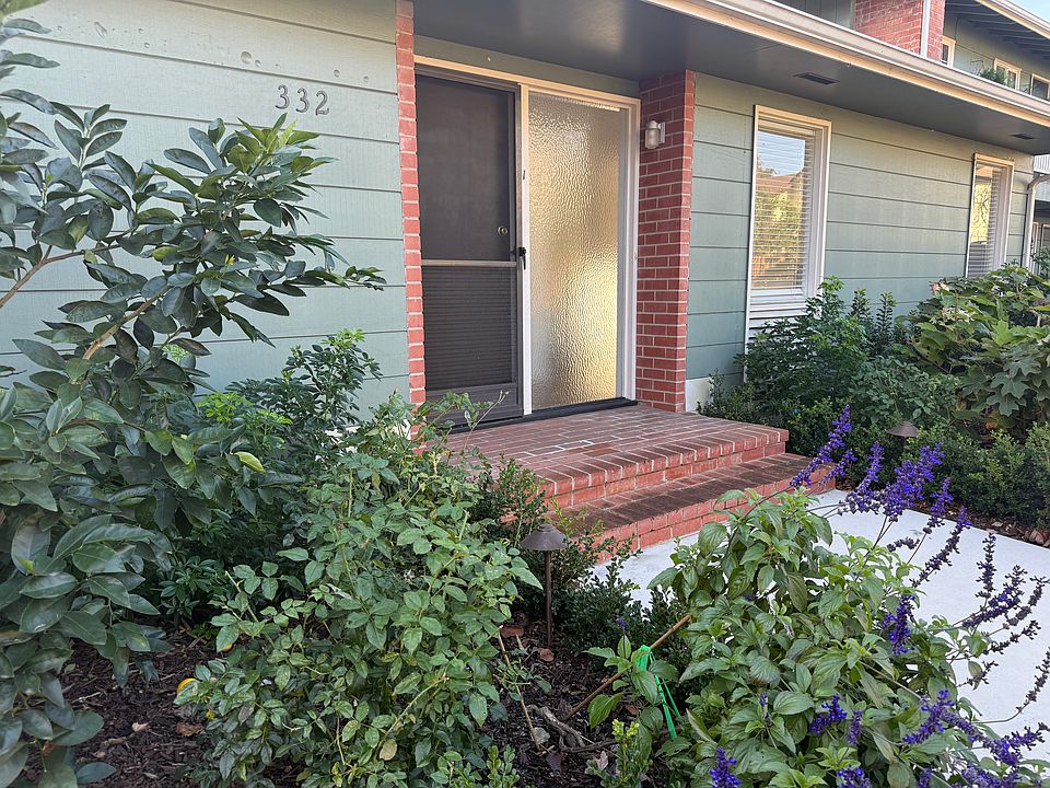 1st image of 332 Waverley St