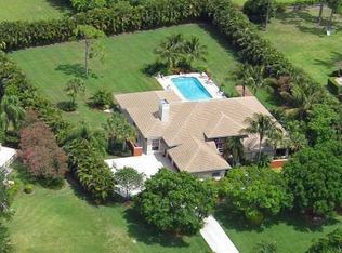 8360 Steeplechase Dr, Palm Beach Gardens, FL 33418