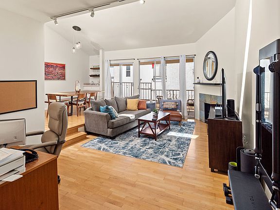 3rd image of 947 15th St APT 6