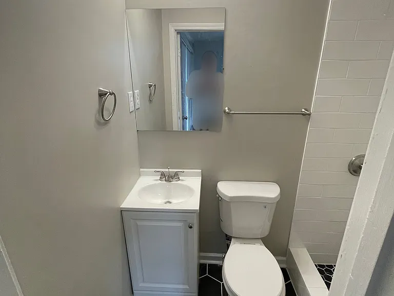 1358 Bennington Dr — Photo 10