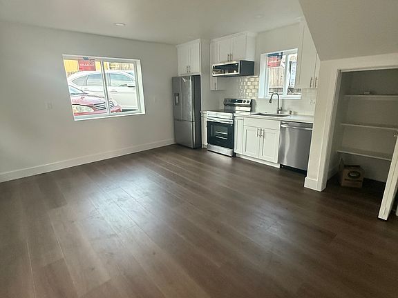 4th image of 881 4th Ln