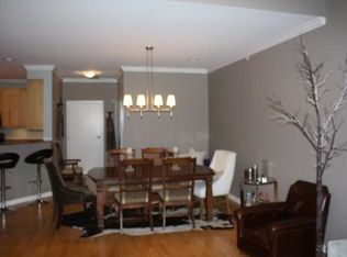 3862 S Lake Dr, New Berlin, WI 53151