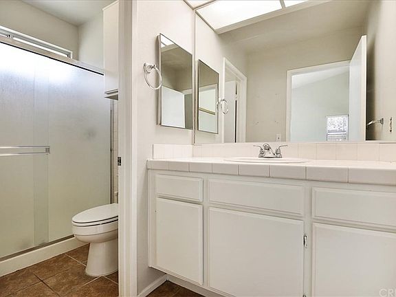 5th image of 27202 Waterford Dr
