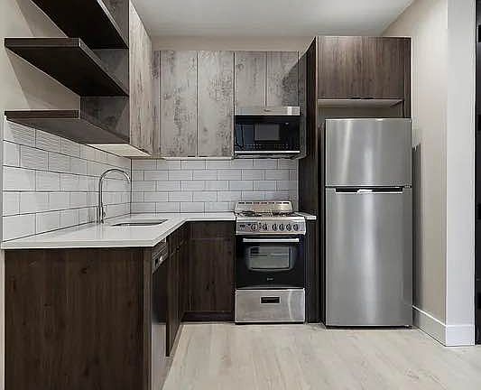 3rd image of 1546 Brooklyn Ave #2C