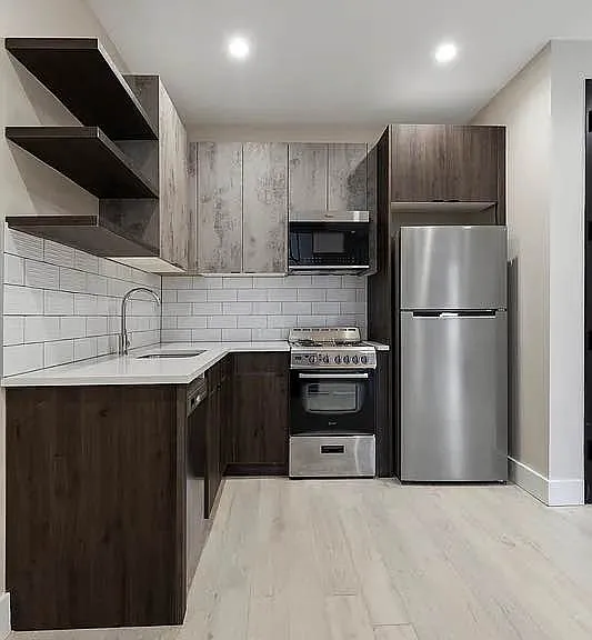 1546 Brooklyn Ave #2C — Photo 3