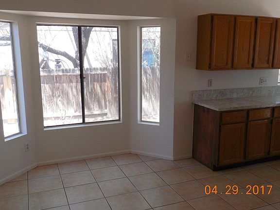 5th image of 5942 S Pin Oak Dr
