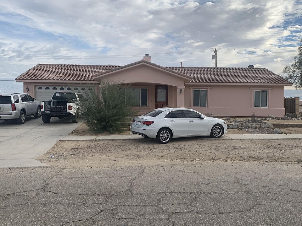 2nd image of 1437 Marina Dr