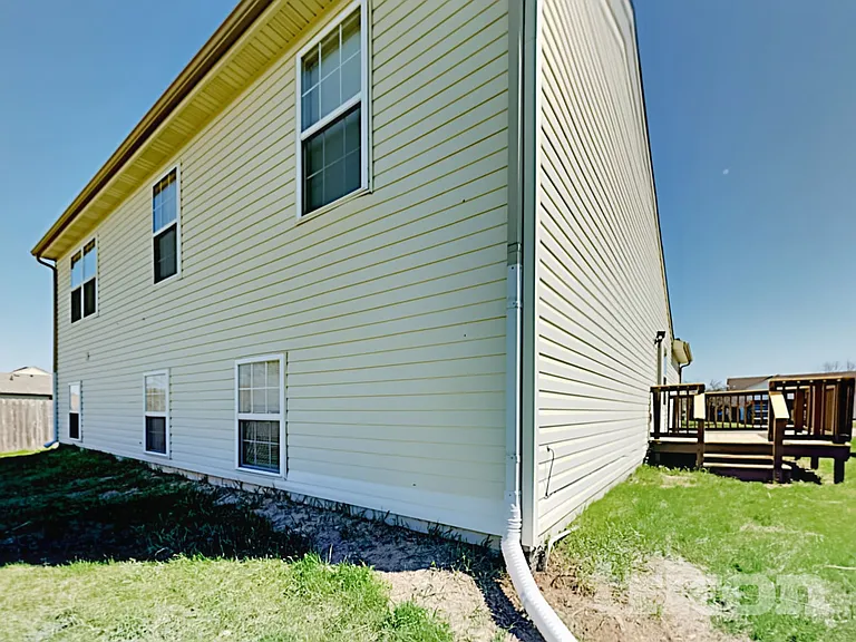 4040 Dogwood Ln — Photo 15