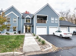 1381 Berry Ridge Rd APT 403, Eagan, MN 55123