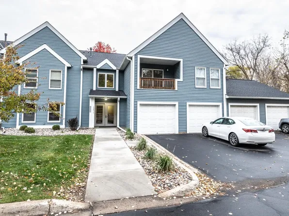 1381 Berry Ridge Rd APT 403, Eagan, MN 55123