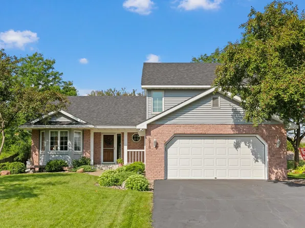 678 Hillside Dr, Eagan, MN 55121