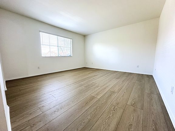 5th image of 1345 S Westgate Ave APT 104