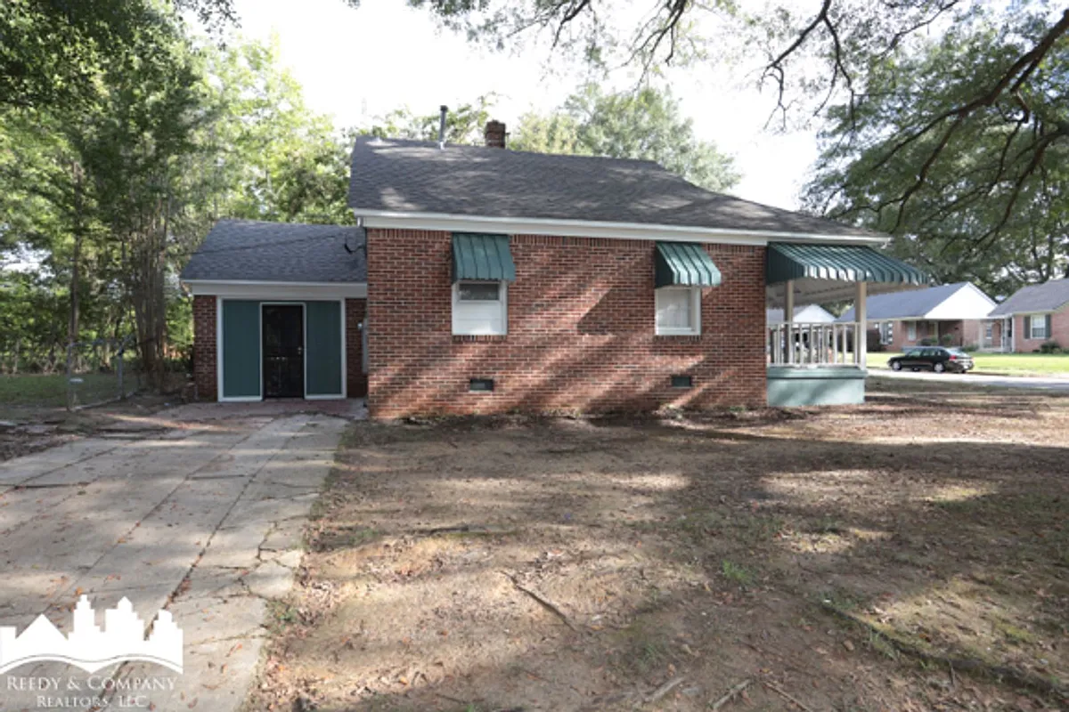 Building Photo - 905 Parkhaven Ln
