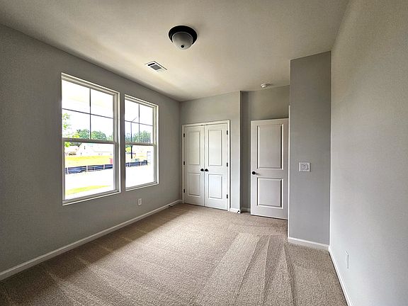 5th image of 742 Coventry Cove Way
