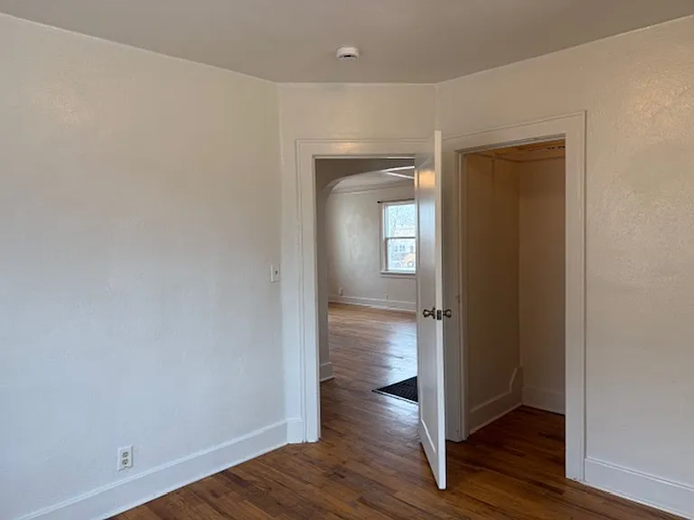 2104 E 13th St #&-2102 — Photo 5