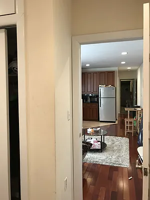 Rented by Meyerson Management | media 19