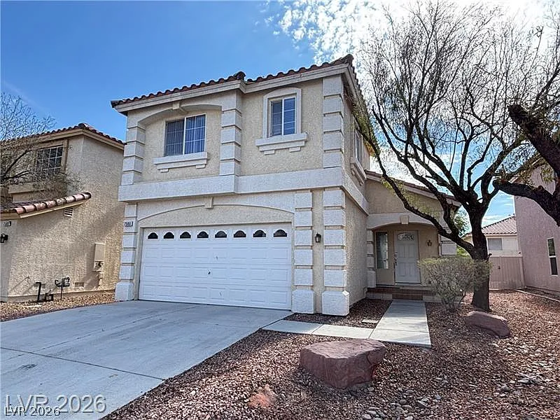 3 bed, 2.5 bath, 1656 sqft, $1,895 — Photo 3