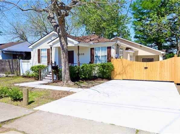 2205 Claire Ave, Gretna, LA 70053
