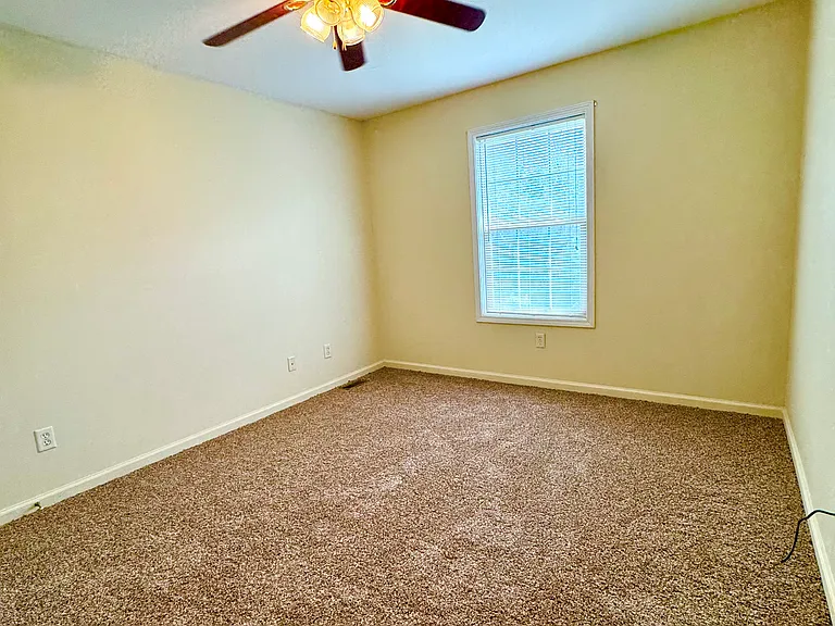 578 Hampton Way #A — Photo 28
