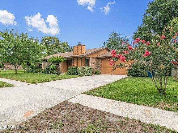 2nd image of 2017 Broad Oak Dr #2