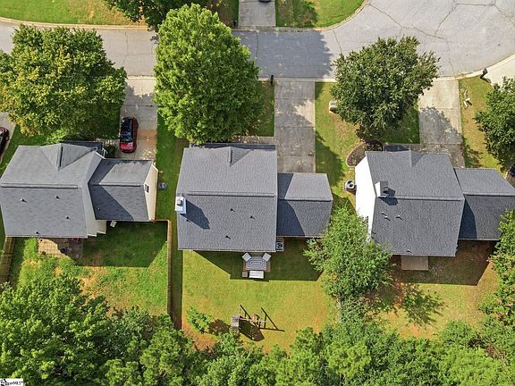 5th image of 32 Argyle Ct