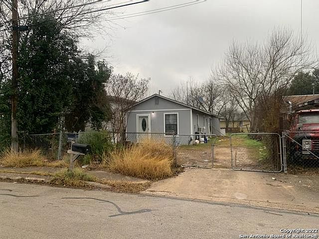 1st image of 216 ALSUP ST