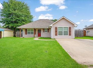 207 Chaffin St, Bonham, TX 75418