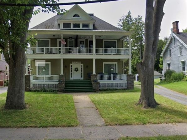442 Main St