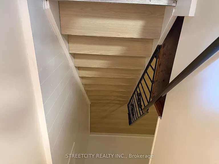 444 Scenic Dr — Photo 21