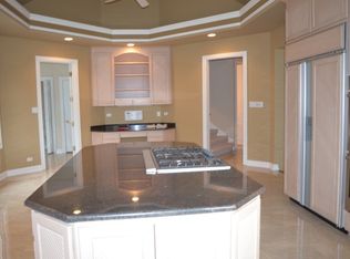 9260 Falling Waters Dr W, Burr Ridge, IL 60527