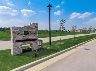 N58W27409 Orchard Hill Ct LOT 28, Sussex, WI 53089