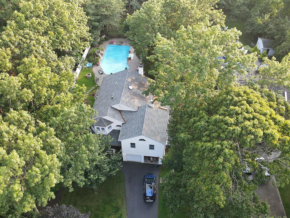 1st image of 25 Wildflower Dr