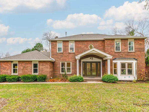 1751 White Fence Ln, Libertyville, IL 60048