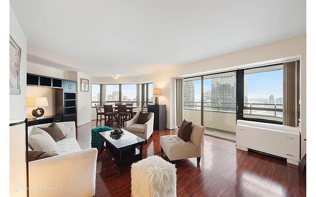 Rented by Douglas Elliman | media 15