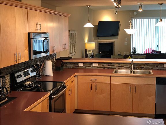 3rd image of 262 Oyhut Bay Blvd SW Unit 102