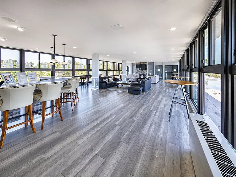 600 Roosevelt Blvd #415 — Photo 14